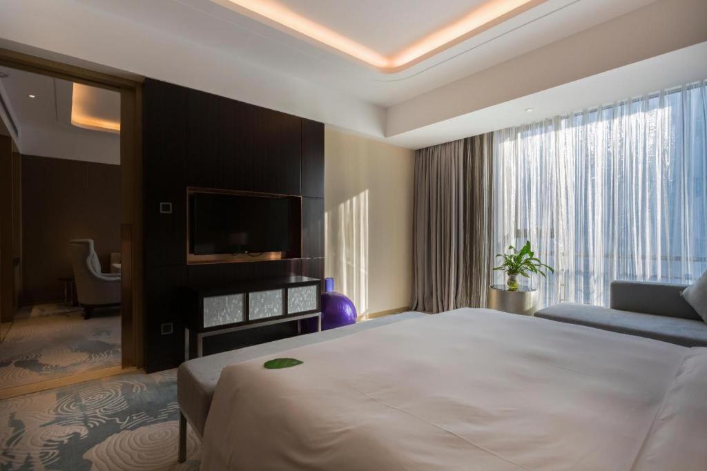 The Qube Hotel Jingzhou Exterior photo